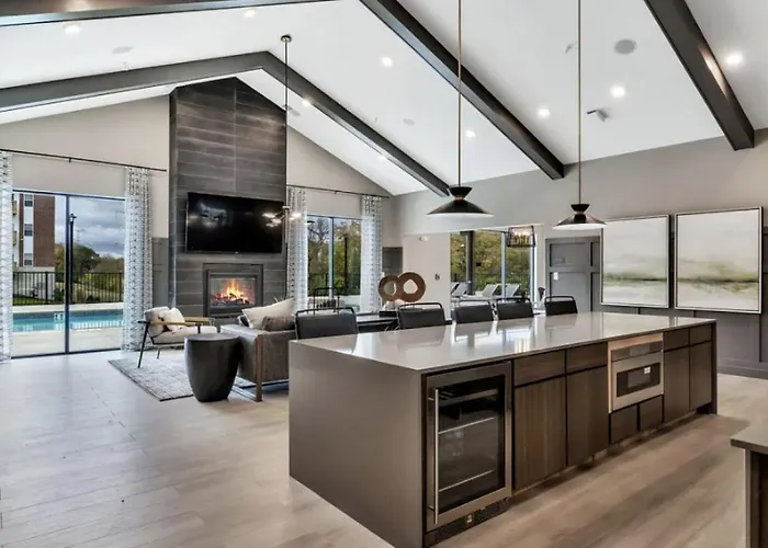 Landing At Willow Glen Lofts - 2 Bedrooms In Апартаменты